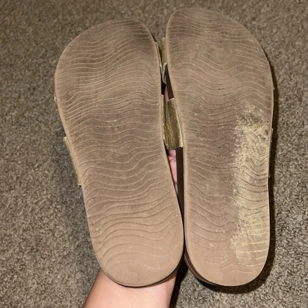 Reef Gold Metallic Tan Slide Sandals Size 8 - Picture 4 of 5